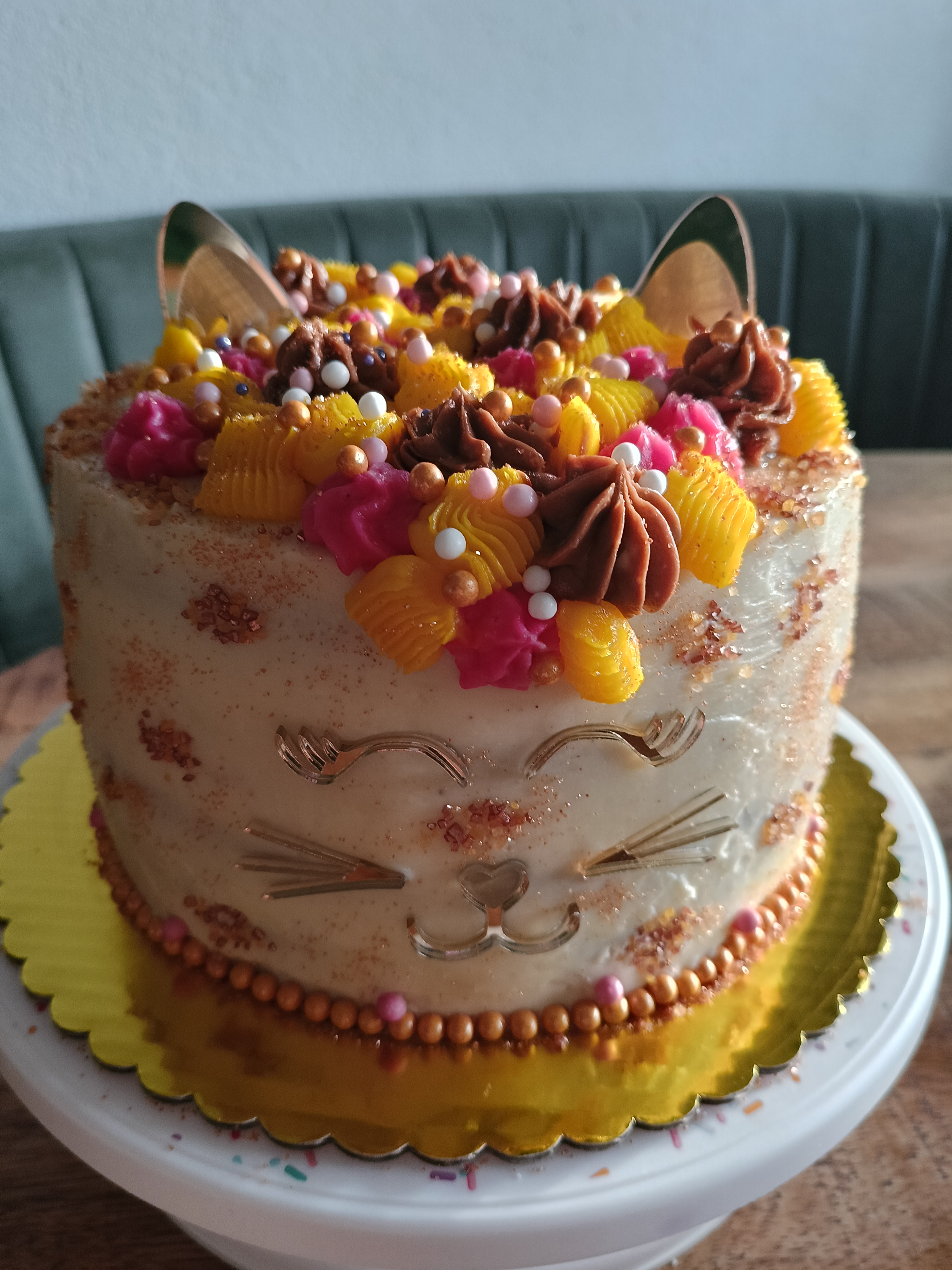 Poes voor de jarige